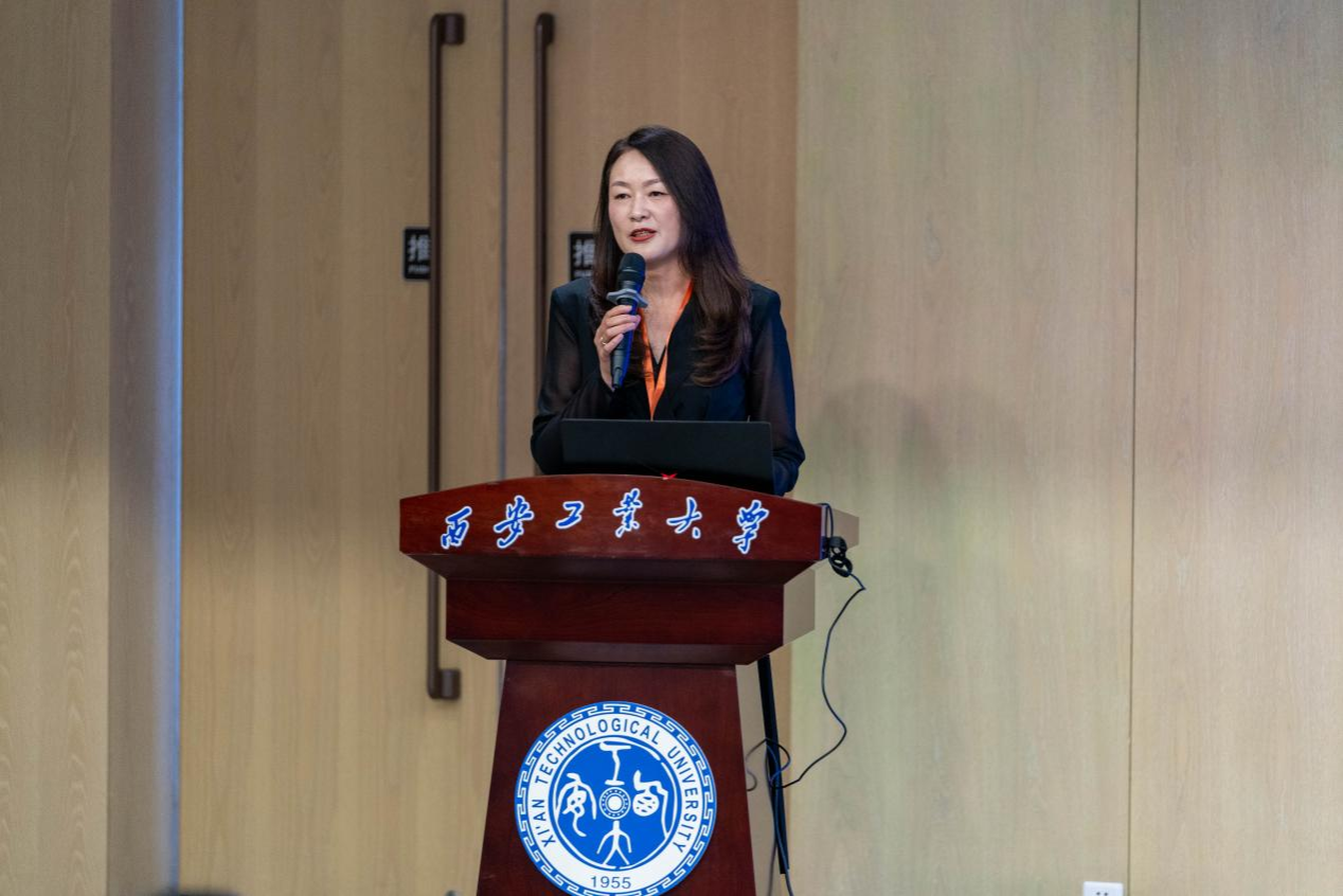 全球最大顶级体育平台副董事长闫莉教授致辞图